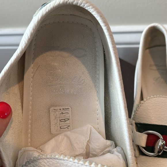 Gucci Men’s white loafer - Picture 3 of 5